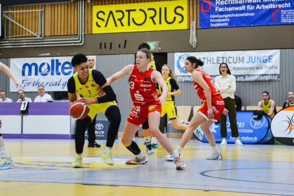 Toyota 1. DBBL, Hauptrunde, 15. Spieltag, Medical Instinct Veilchen BG74 Vs.GiroLive Panthers Osnabrueck 2024-01-14 medical instinct Veilchen BG74 vs. GiroLive Panthers Osnabrueck