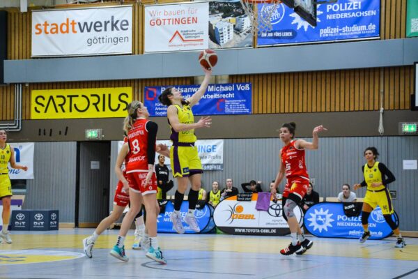 Toyota 1. DBBL, Hauptrunde, 15. Spieltag, Medical Instinct Veilchen BG74 Vs.GiroLive Panthers Osnabrueck 2024-01-14 medical instinct Veilchen BG74 vs. GiroLive Panthers Osnabrueck