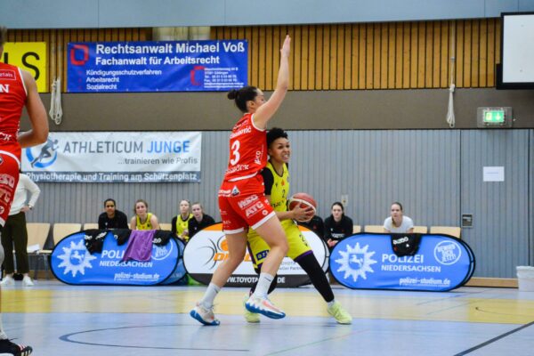 Toyota 1. DBBL, Hauptrunde, 15. Spieltag, Medical Instinct Veilchen BG74 Vs.GiroLive Panthers Osnabrueck 2024-01-14 medical instinct Veilchen BG74 vs. GiroLive Panthers Osnabrueck