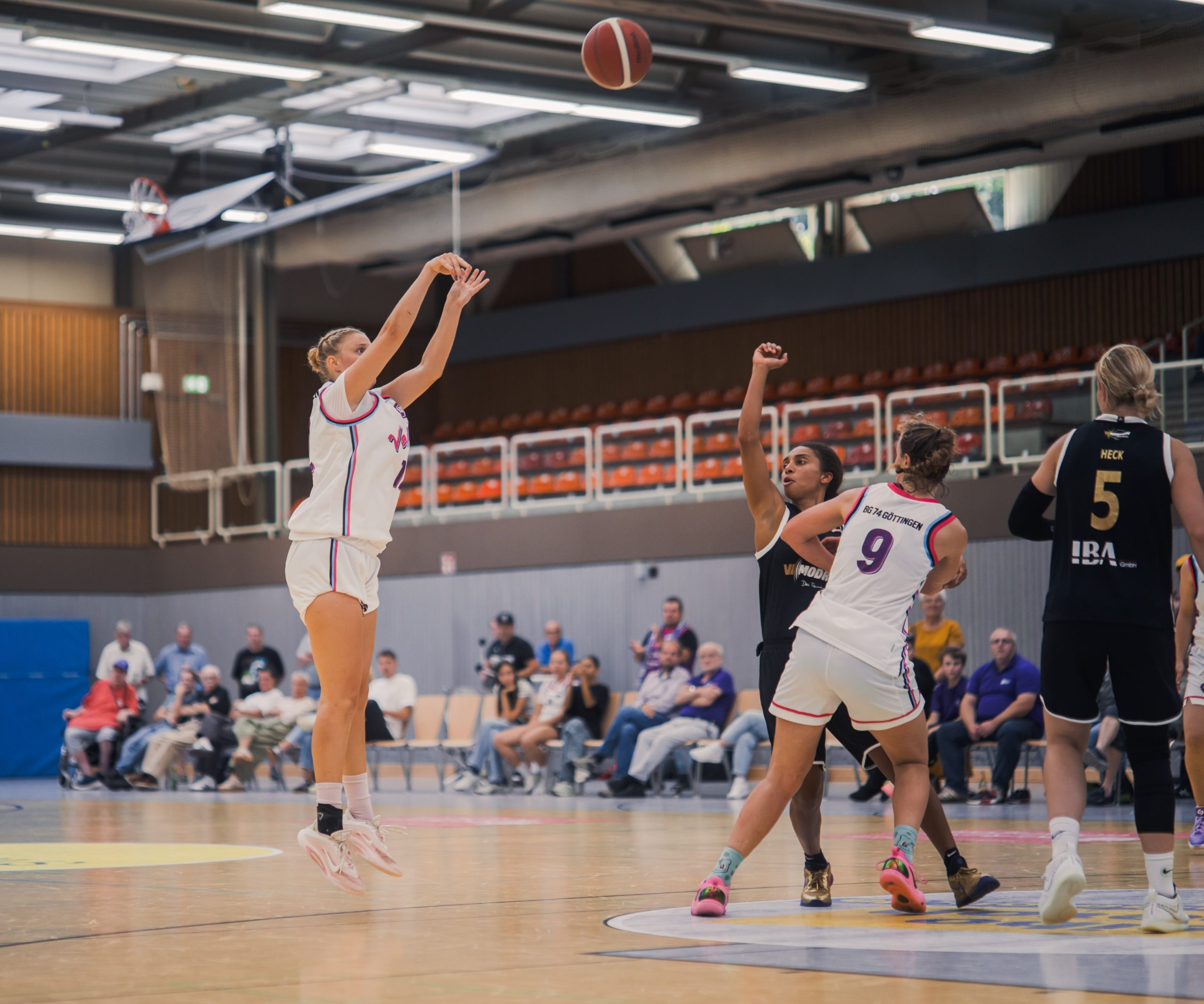 Erfolgreiches Testspiel für die BG 74 Veilchen Ladies